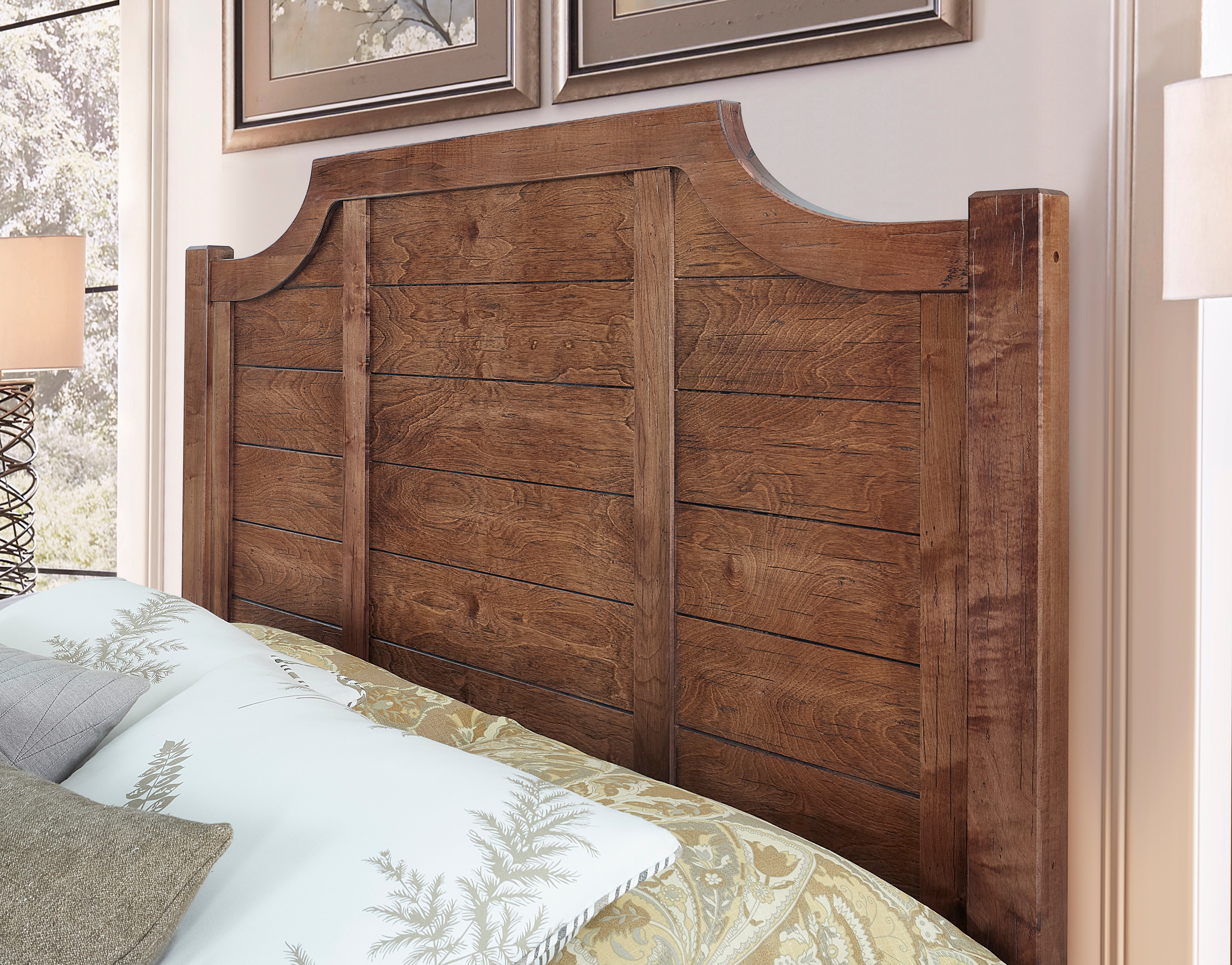 Artisan & Post Maple Road Scalloped Bed