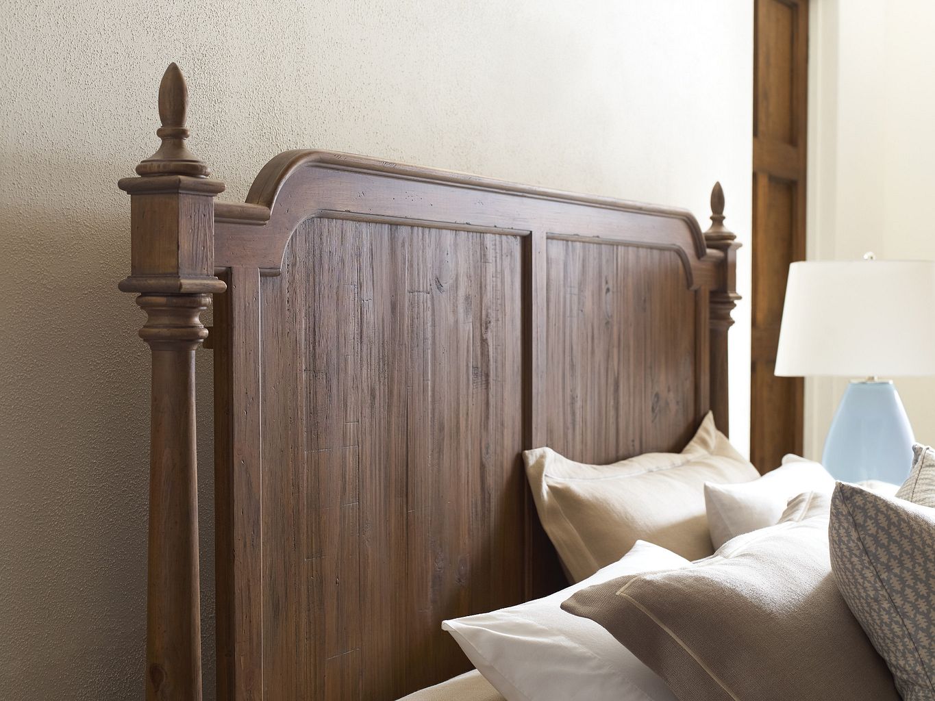 Kincaid Furniture Weatherford Westland Bed in Heather