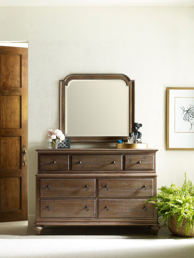 Kincaid Furniture Weatherford Wellington Drawer Dresser in Heather