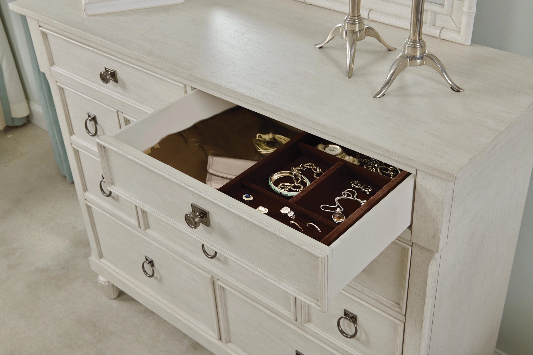 American Drew Grand Bay Aster Bureau in Egret