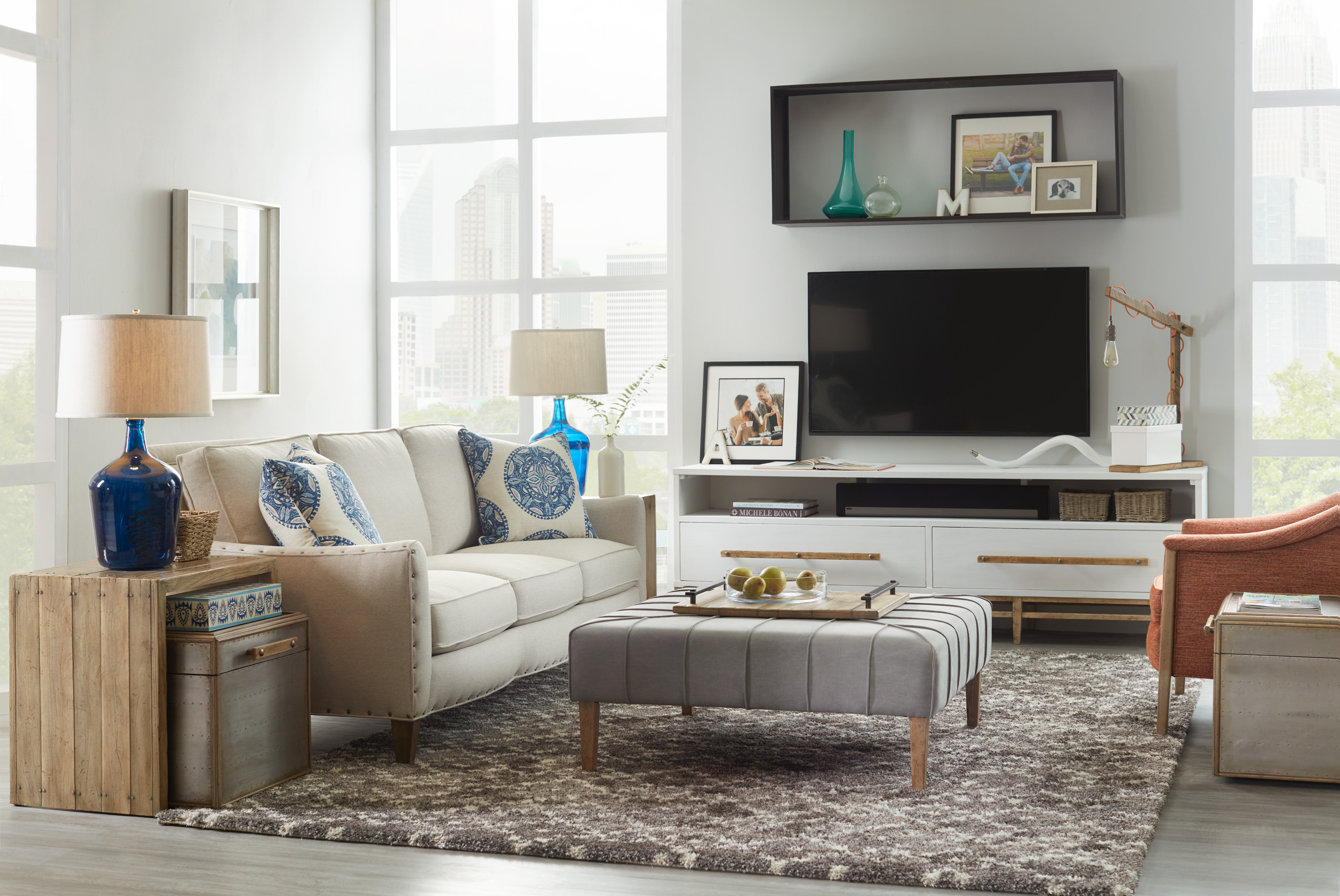 Hooker Furniture Urban Elevation Low Entertainment Console in White