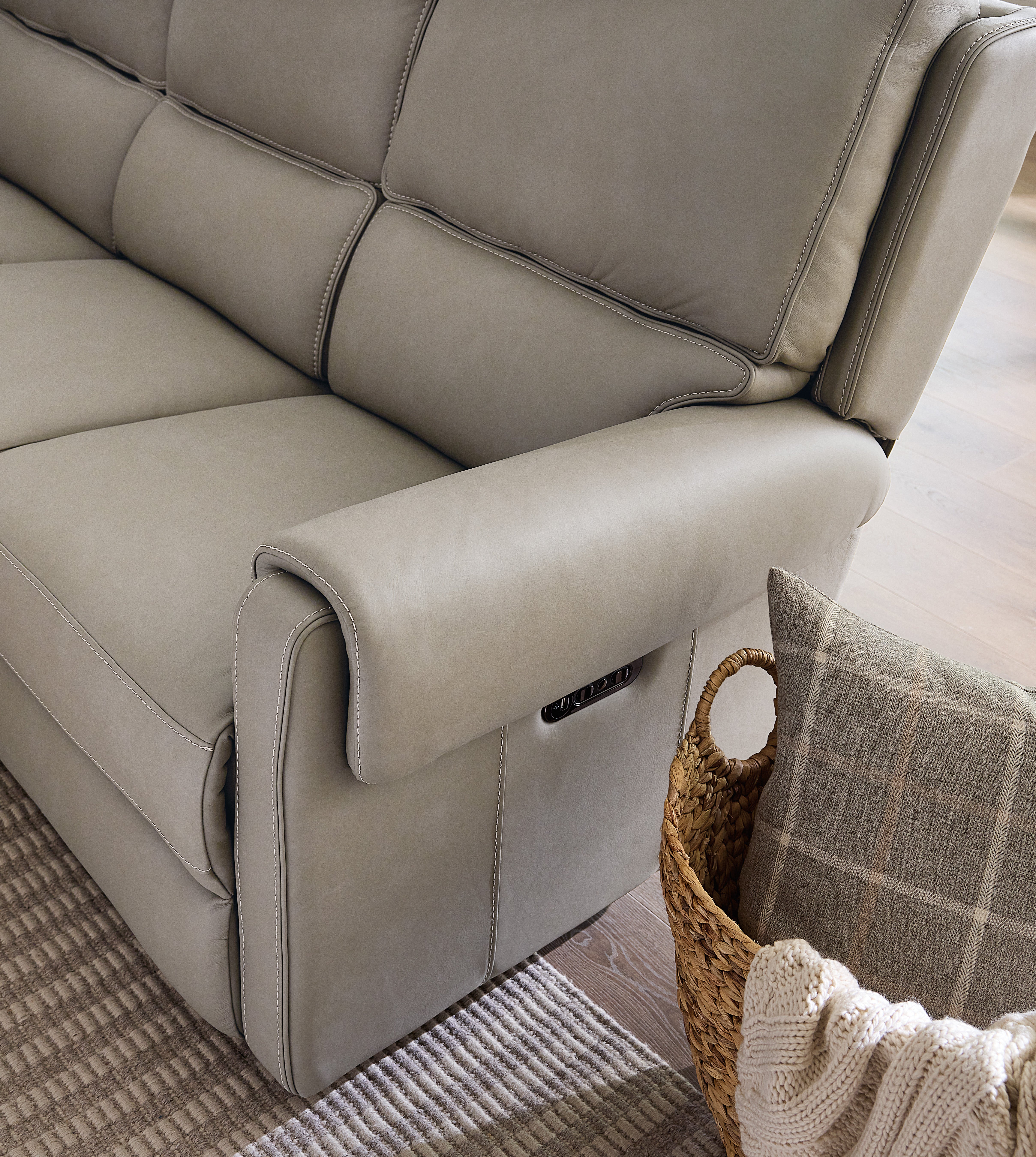 Hooker Furniture Somers Sofa with Power Recline & Power Headrest in Light Gray