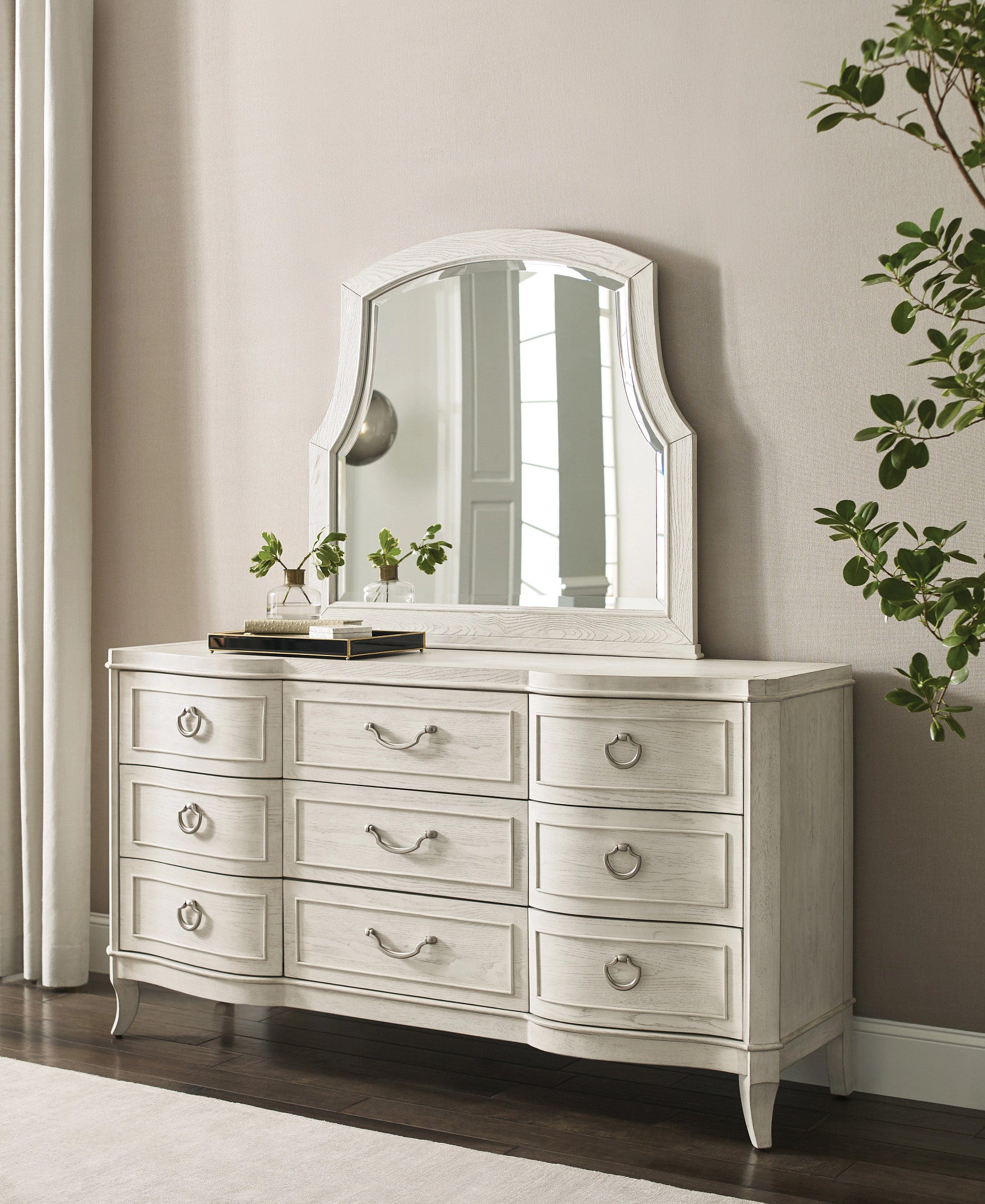 American Drew Harmony Emelie Nine Drawer Dresser in Eggshell