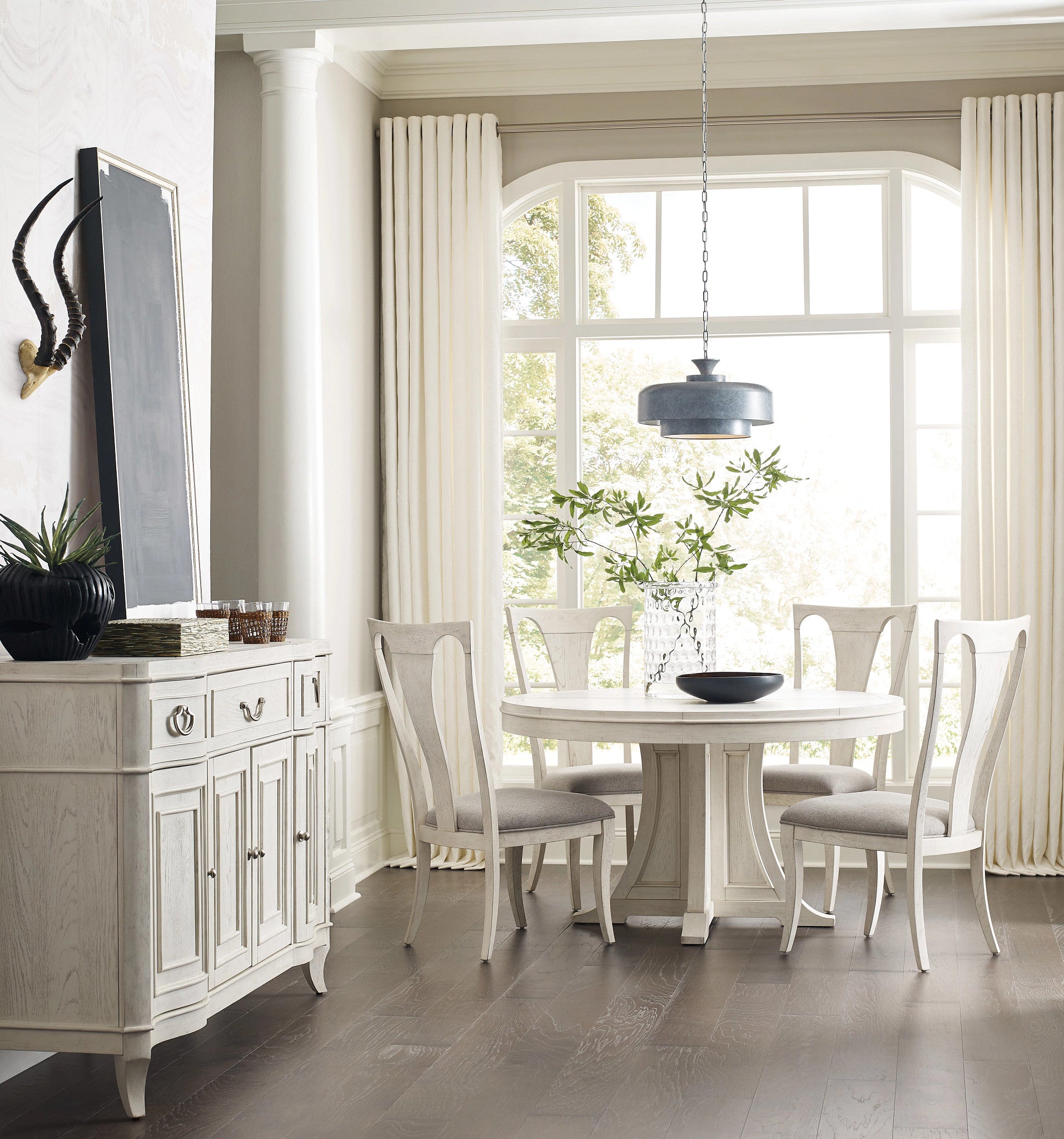American Drew Harmony Jolet Round Dining Table in Eggshell