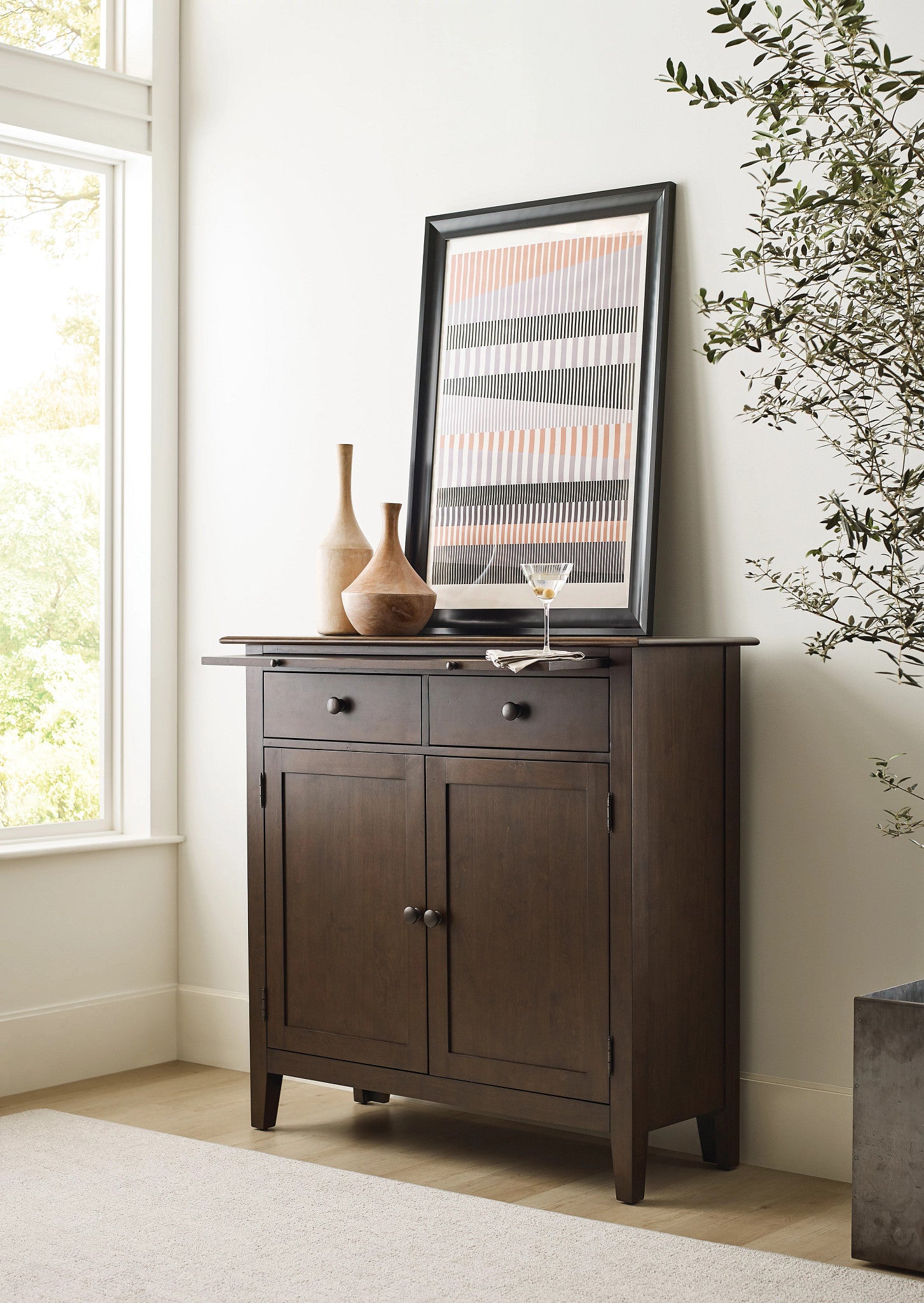 Kincaid Furniture Kafe Server in Mocha