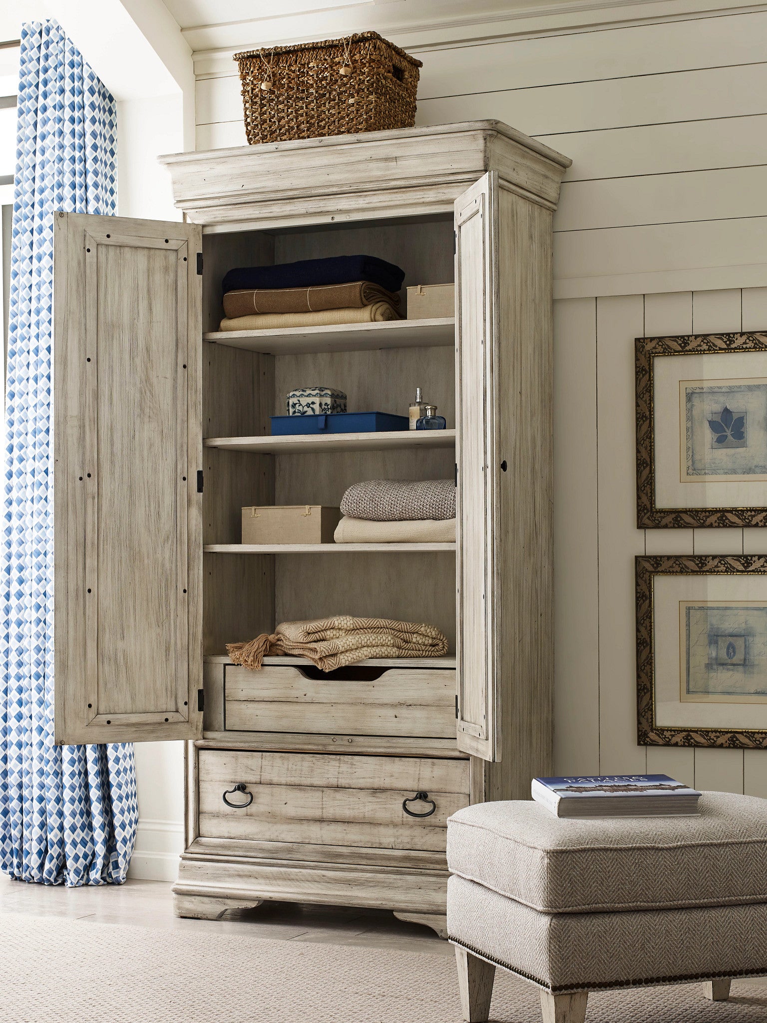Kincaid Furniture Selwyn Bryant Armoire in Cottage White