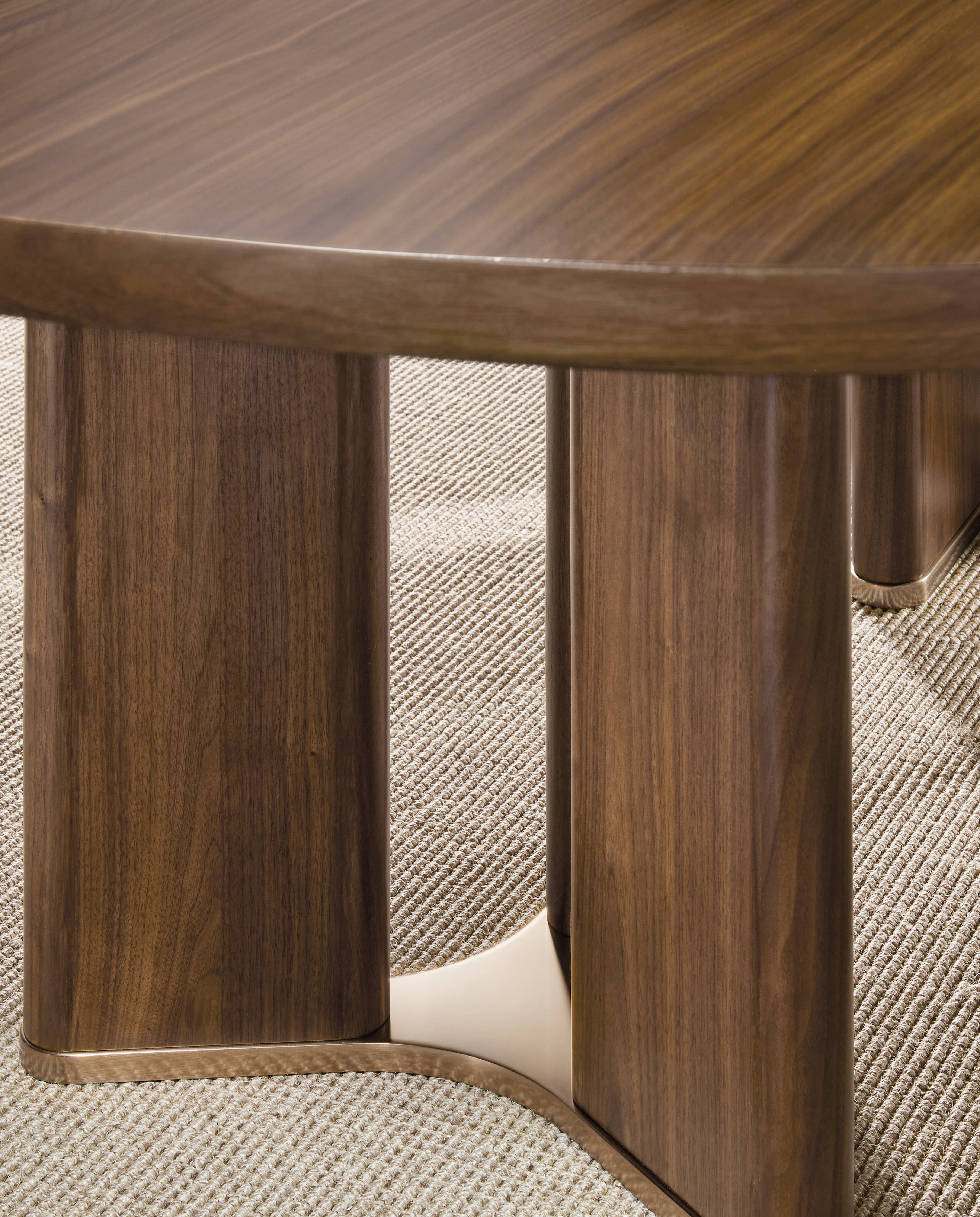 Hooker Furniture Eleana Rectangle Dining Table with Two 20-inch Leaves