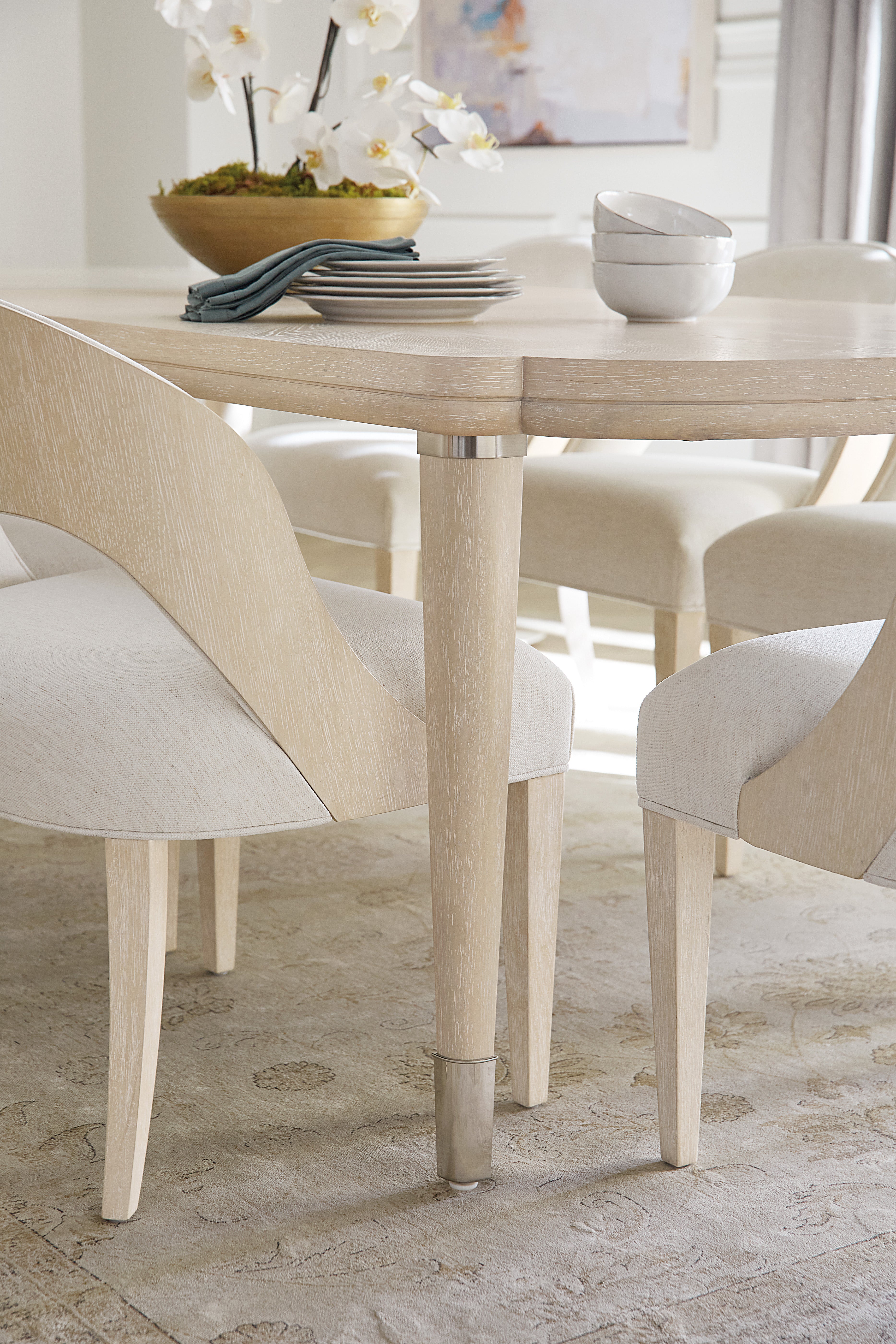 Hooker Furniture Nouveau Chic Rectangle Dining Table with 1-22in Leaf