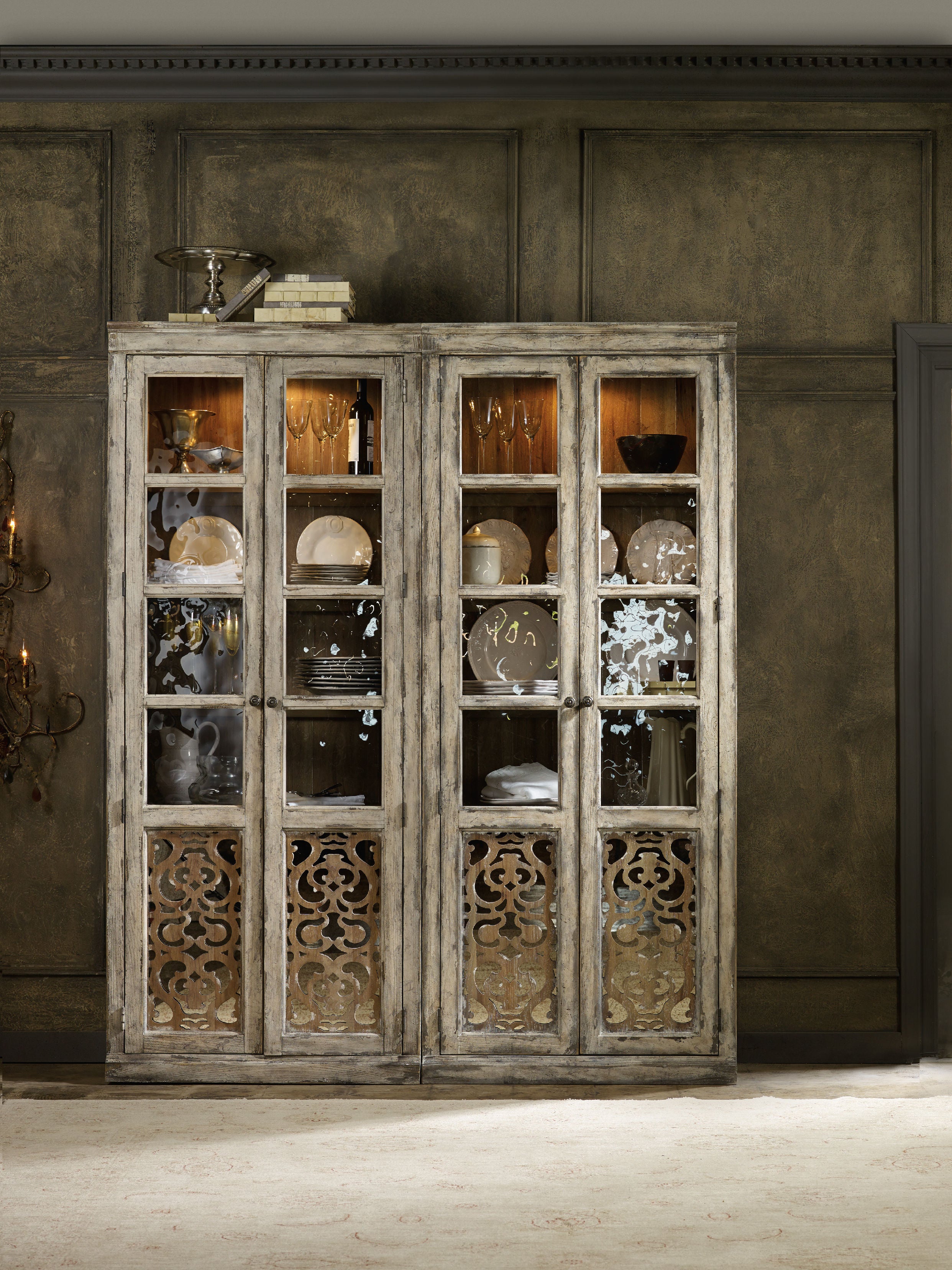 Hooker Furniture Chatelet Bunching Curio