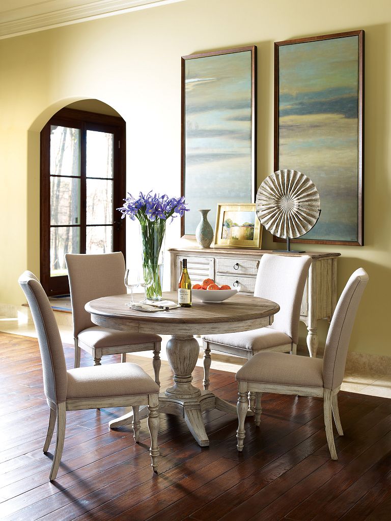 Kincaid Furniture Weatherford Milford Round Dining Table in Cornsilk