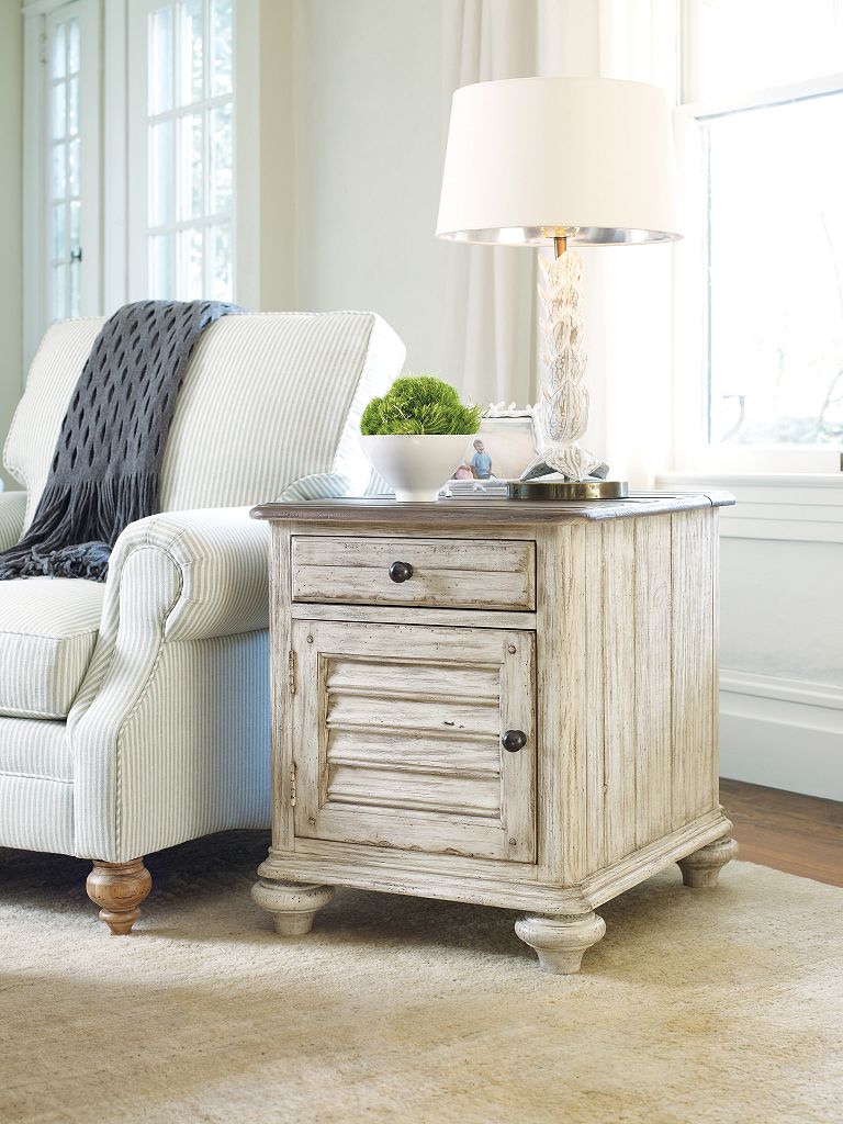 Kincaid Furniture Weatherford Chairside Table in Cornsilk