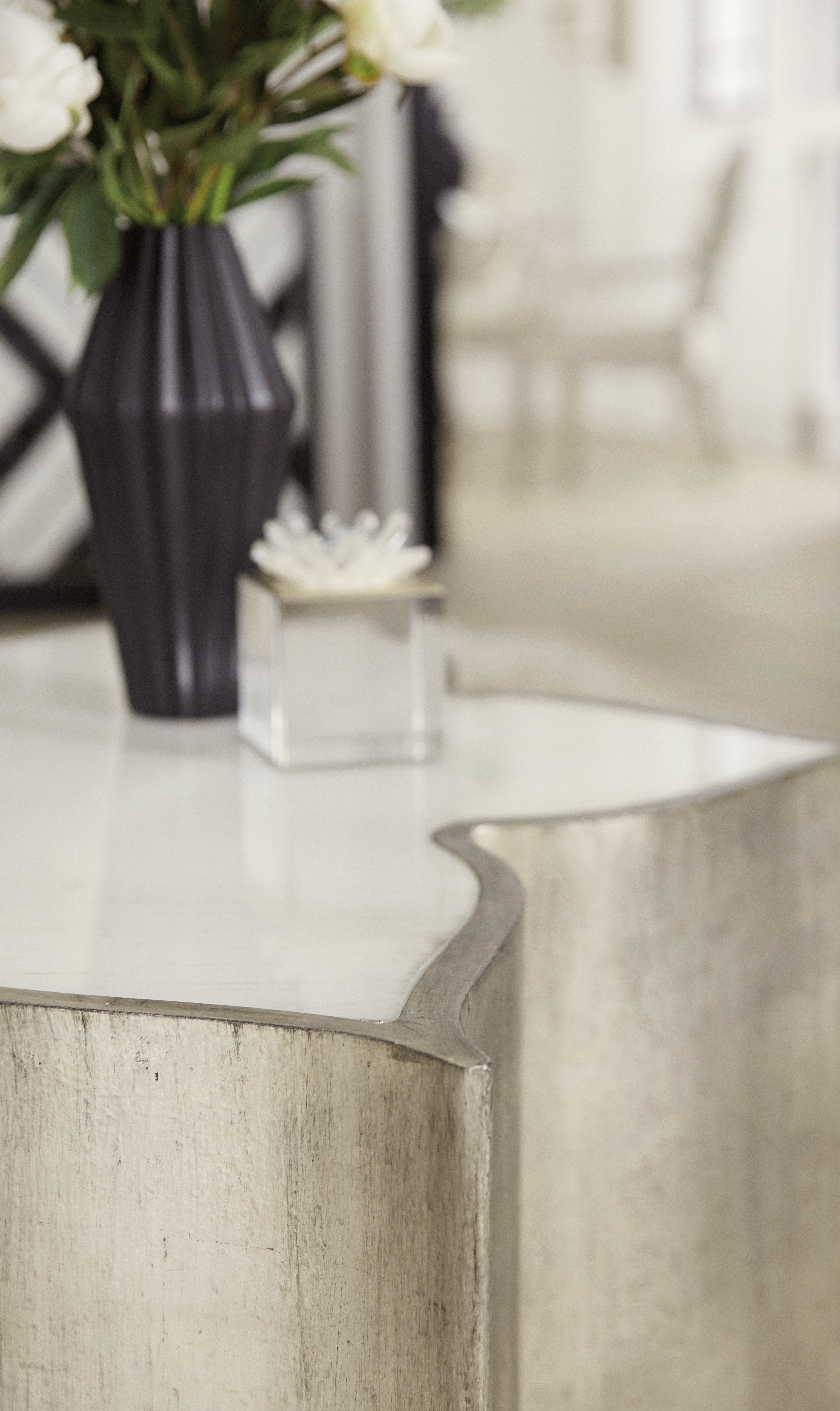 Hooker Furniture Sanctuary C Est La Vie End Table in Champagne