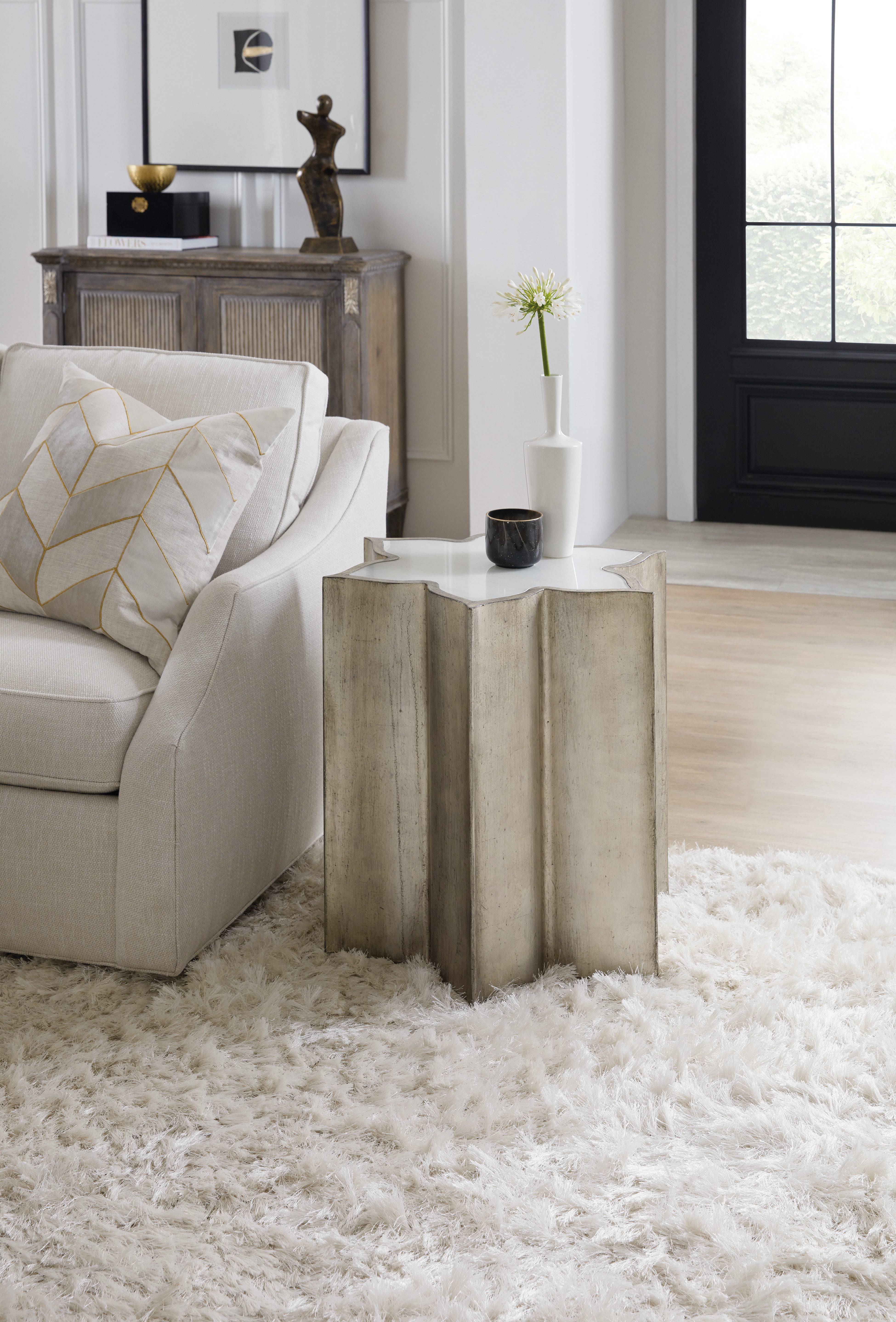 Hooker Furniture Sanctuary C Est La Vie End Table in Champagne