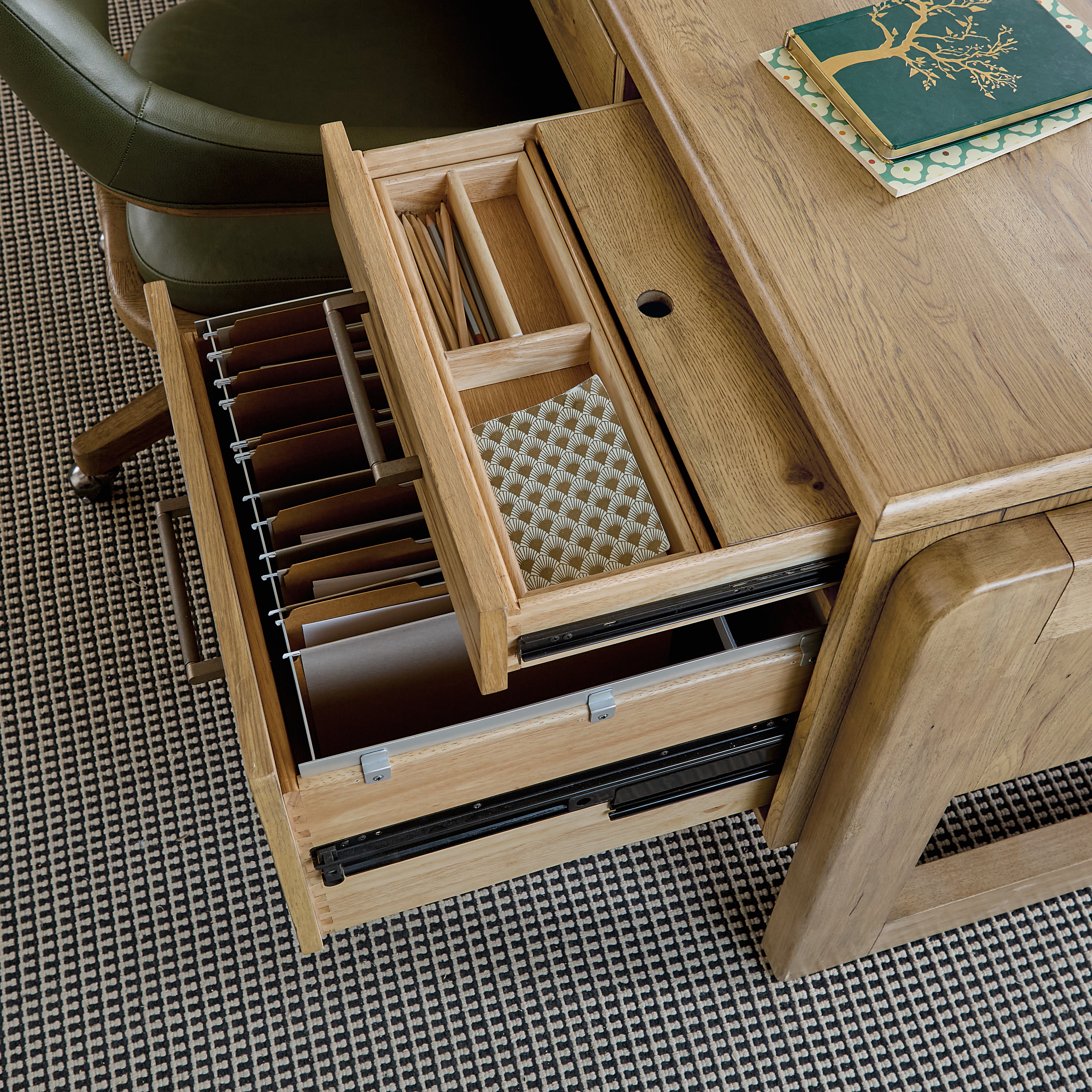 Hooker Furniture Kalamazoo Executive Desk